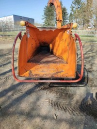 Jensen 530T önjárós Faaprítógép Ágdaráló Ágaprító